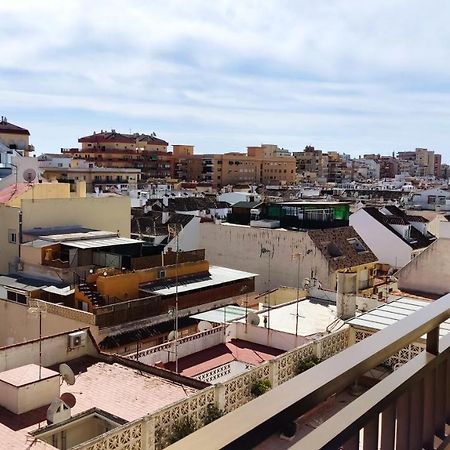 En El Centro Y Al Lado De La Playa Apartment Fuengirola Bagian luar foto