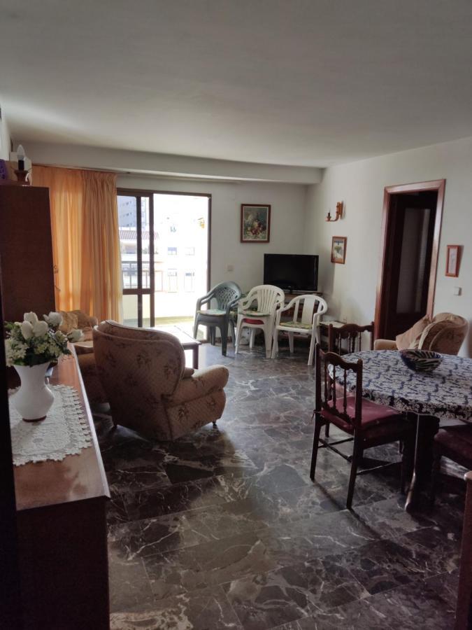 En El Centro Y Al Lado De La Playa Apartment Fuengirola Bagian luar foto