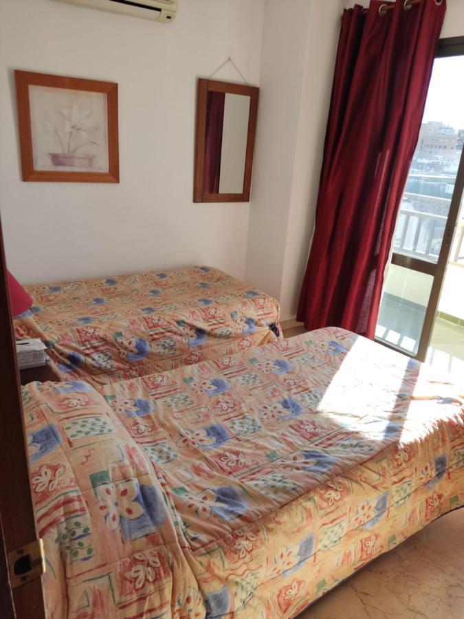 En El Centro Y Al Lado De La Playa Apartment Fuengirola Bagian luar foto